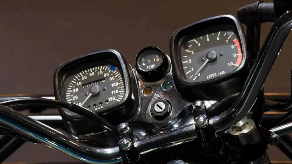 Kawasaki Square Four 750 1971 - 10