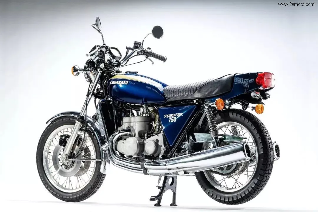 Kawasaki Square Four 750 1971 - 9