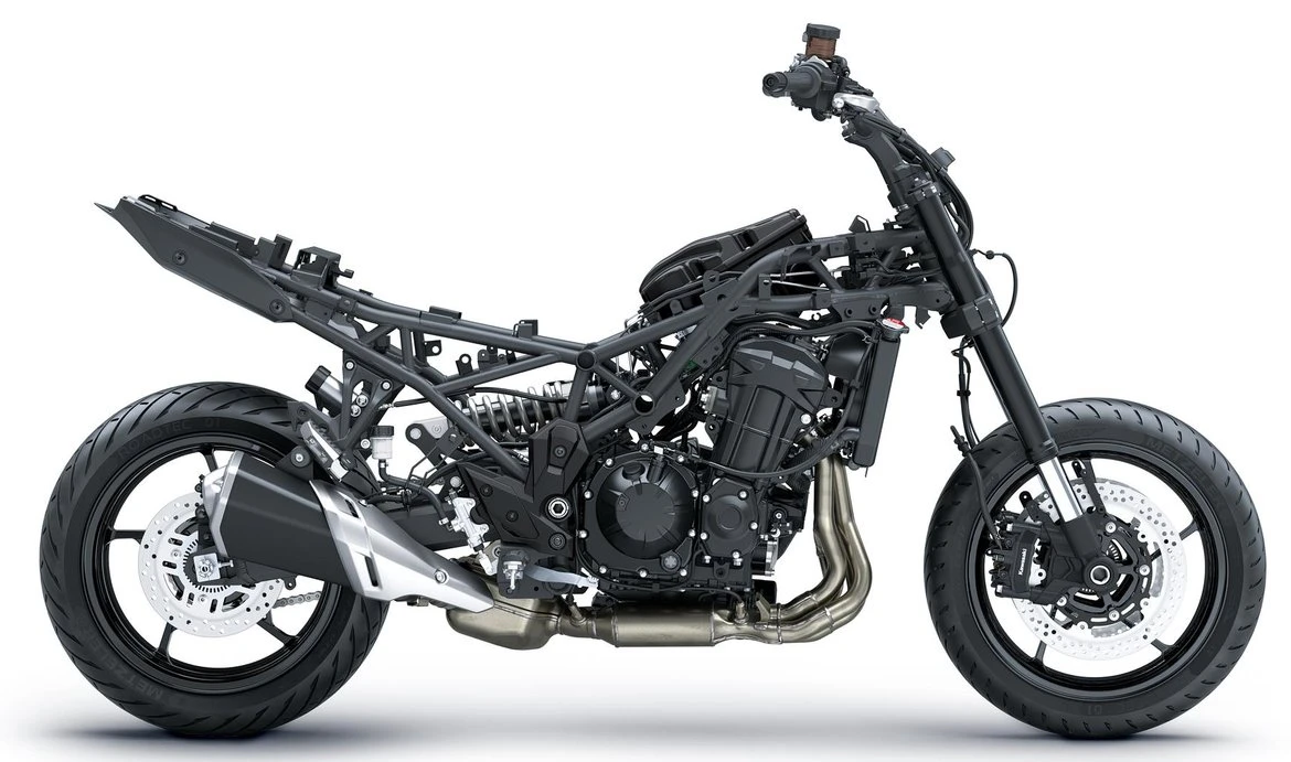 Kawasaki Versys 900 2027 - 4