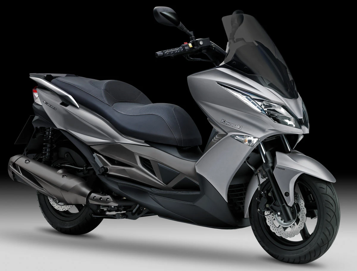 Kawasaki J300 2014 - 3