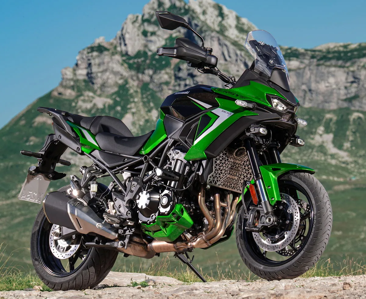 Kawasaki Versys 900 SE 2027 - 21