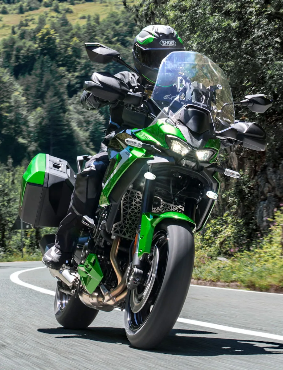 Kawasaki Versys 900 SE 2027 - 9