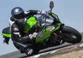 Moto Kawasaki ZX-10R 1000 2015