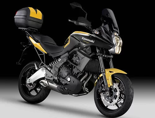 Foto de perfil del VERSYS 650 City 2012 en color indefinido.