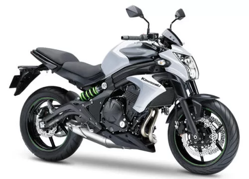 Foto de perfil del ER-6n 650 2015 en color indefinido.