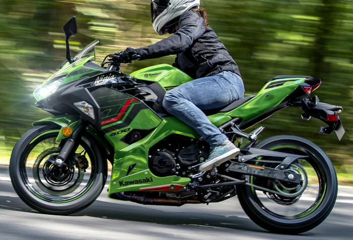 Kawasaki Ninja 400 2023 - Motorcycle specifications, reviews, photos