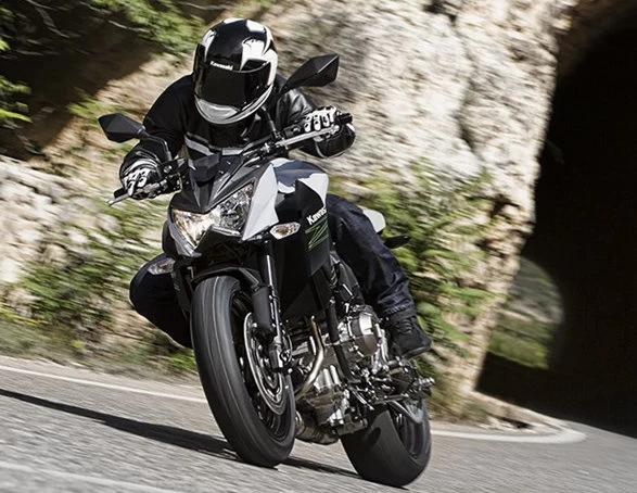 Kawasaki Z 800 e 2014 - Motorcycle specifications, reviews, photos