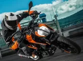 Motorcycle KTM 125 DUKE 2020