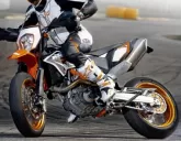 Moto KTM 690 SMC R 2013
