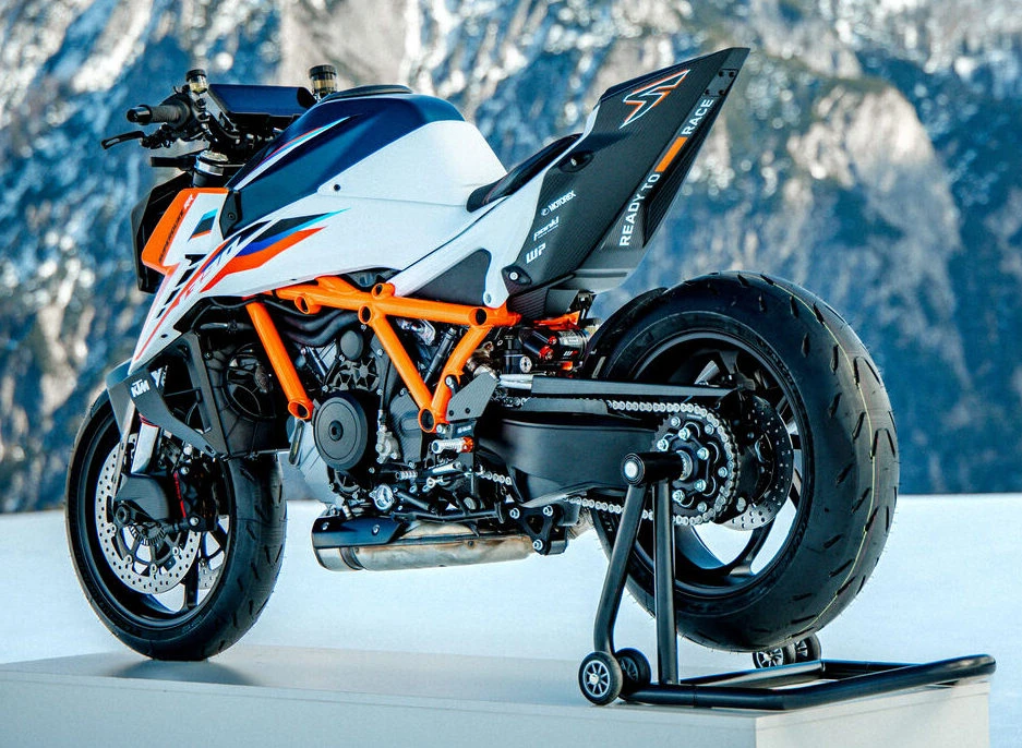 KTM Superduke 1390 RR 2026 - 16