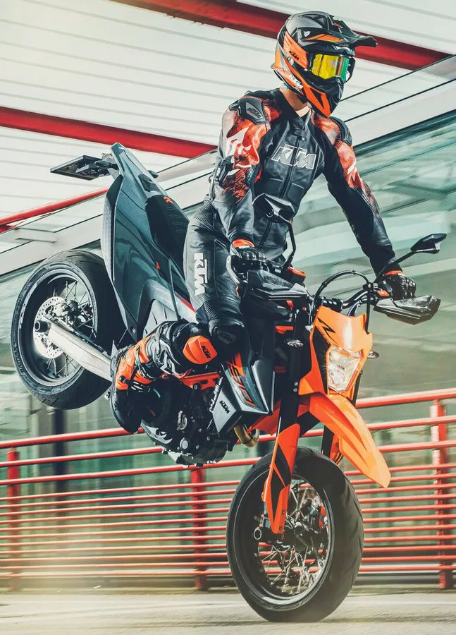 KTM 690 SMC R 2021 - 5