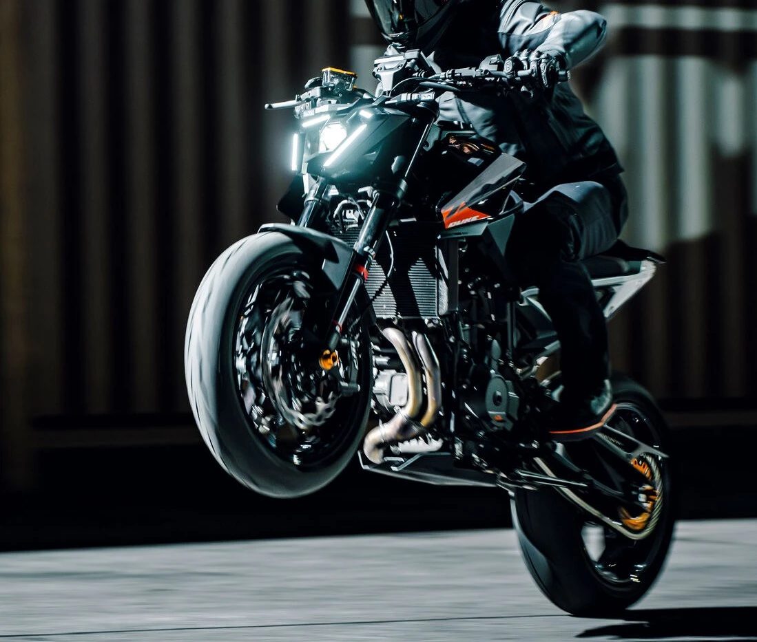 KTM 790 Duke 2027 - 19