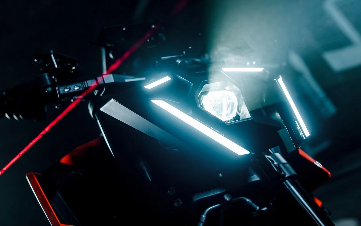 KTM 790 Duke 2027 - 8