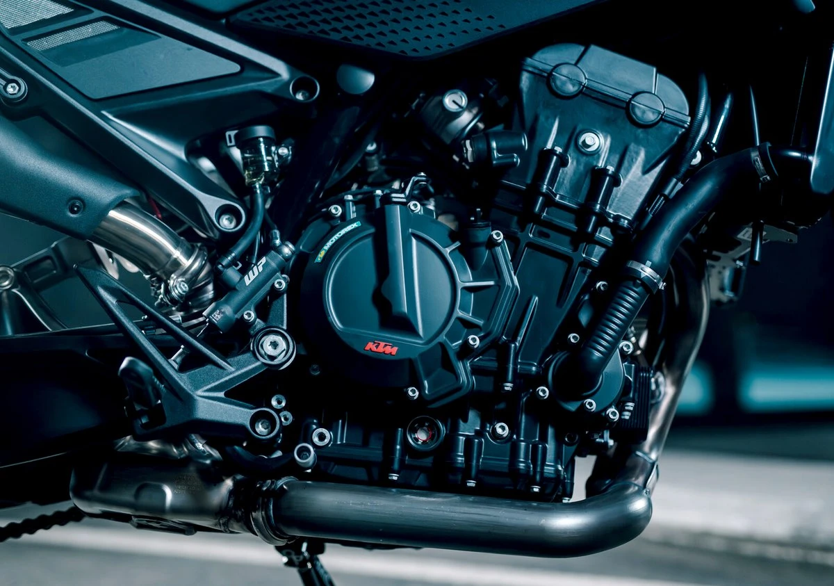 KTM 790 Duke 2027 - 9