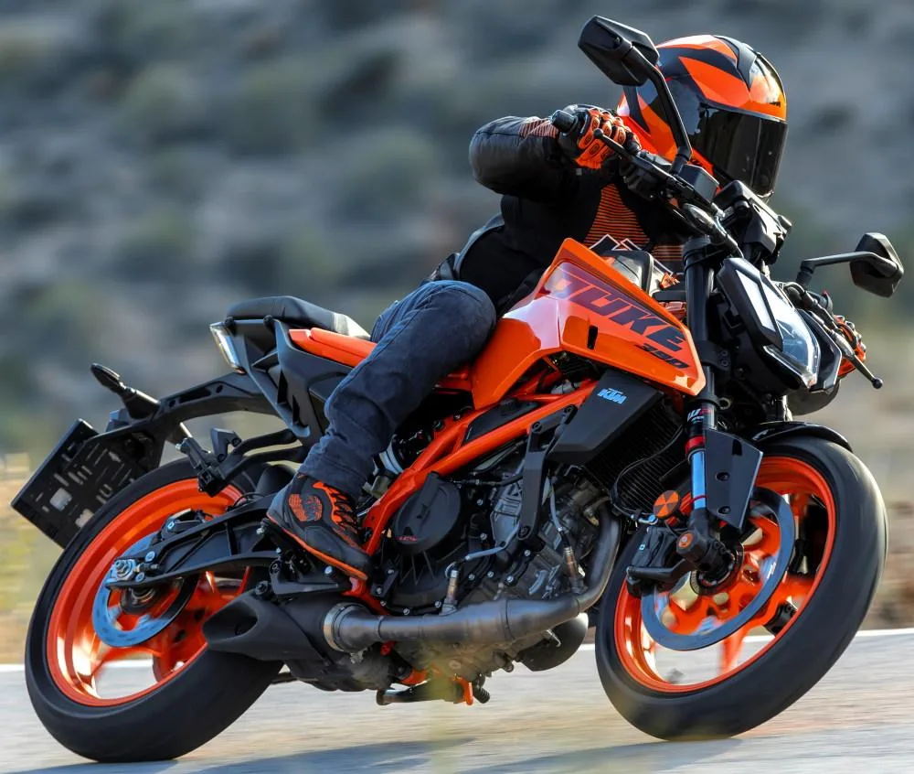 KTM 390 Duke 2025 - Motorcycle specifications, reviews, photos, used
