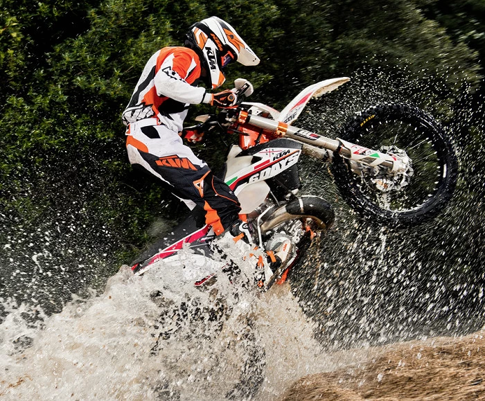 KTM 250EXC-F 6DAYS シックスデイズ　2014年式　 KTM 250 EXC-F 6 days 2014 - Motorcycle specifications, reviews, used