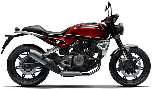 Foto de perfil del 3 1/2 Sport 2026 en color rojo.