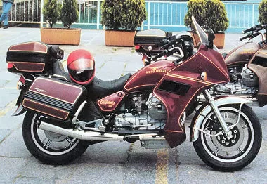 Photo de la Moto-Guzzi 1000 California III Carenatura Integrale 1992