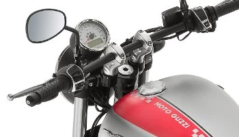 Moto-Guzzi 850 V9 Bobber 2016