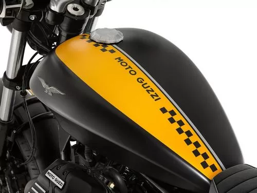 Foto de perfil del 850 V9 Bobber 2016 en color indefinido.