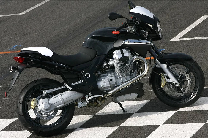 Filtre A Huile V65 - V75 - V7 - V9 - V85 Moto Guzzi GU27153085 - 2A000633 en vente chez Moto Bel Filtre A Huile V65 - V75 - V7 - V9 - V85 Moto Guzzi GU27153085 - 2A000633 en vente chez Moto Bel