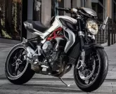 Motorcycle MV-Agusta 800 BRUTALE 2015