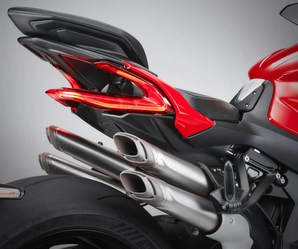 MV-Agusta 1000 Brutale Ottantesimo 2025 - 26