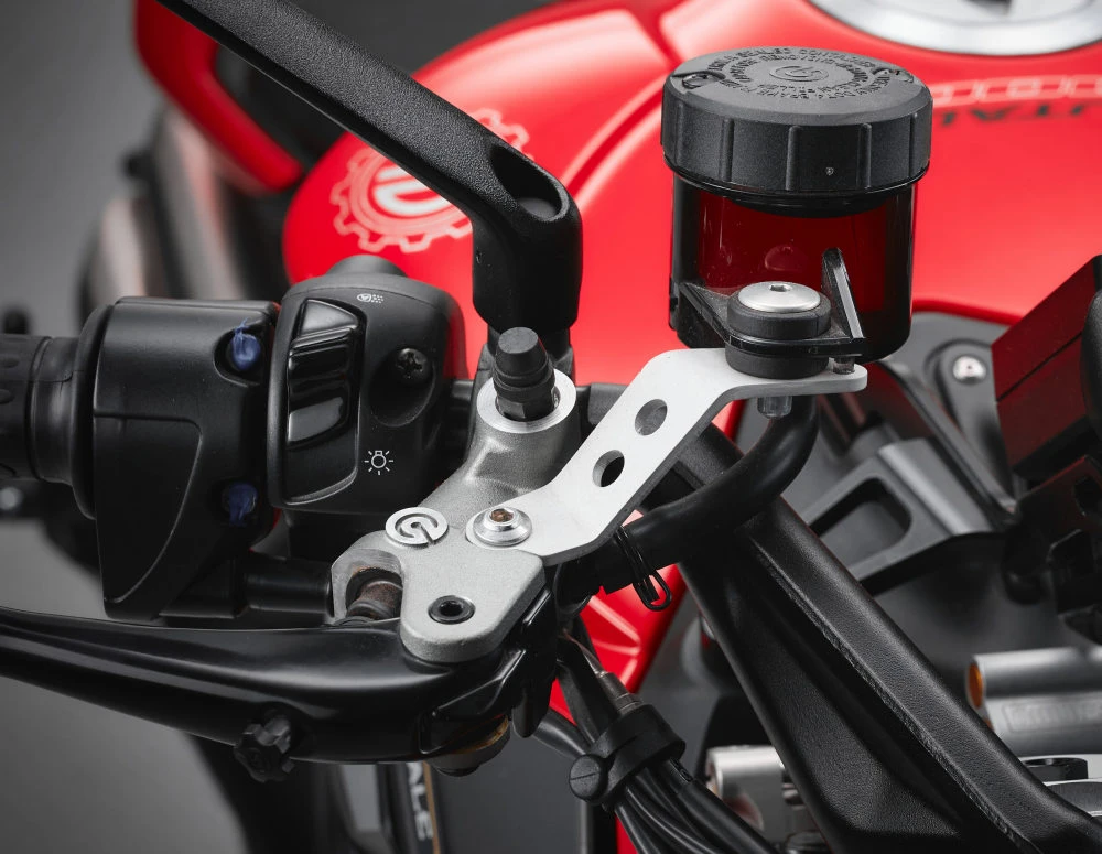 MV-Agusta 1000 Brutale Ottantesimo 2025 - 24