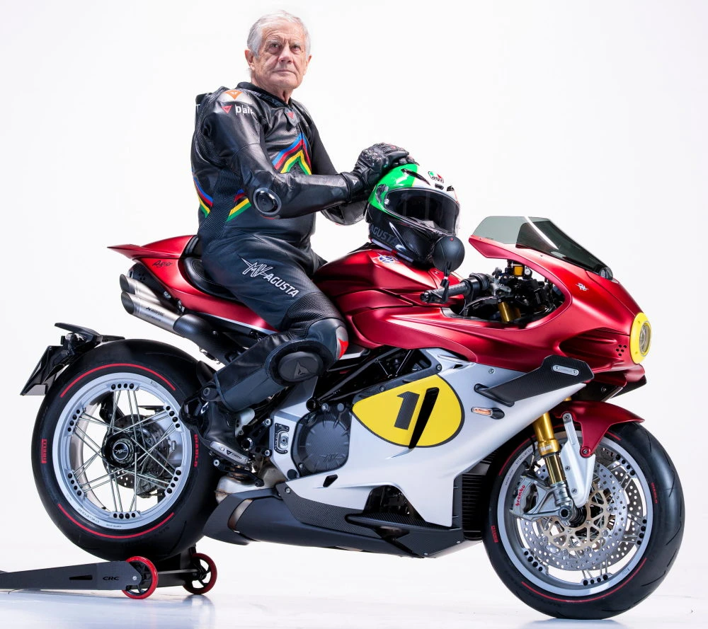 MV-Agusta Superveloce 1000 Ago 2025 - 7