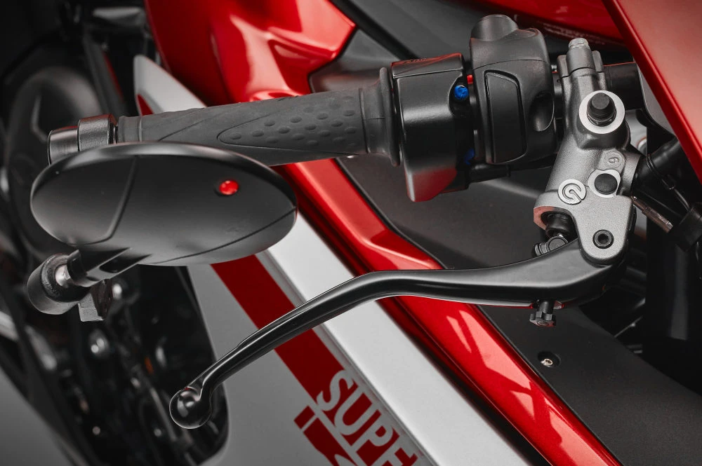 MV-Agusta Superveloce 800 S Ottantesimo 2026 - 19