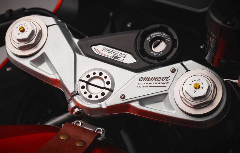 MV-Agusta Superveloce 800 S Ottantesimo 2026 - 4