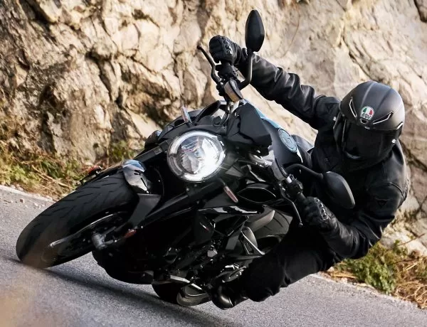 MV-Agusta 800 Brutale RR 2021