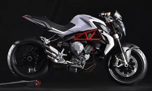Foto de perfil del 800 BRUTALE 2015 en color indefinido.