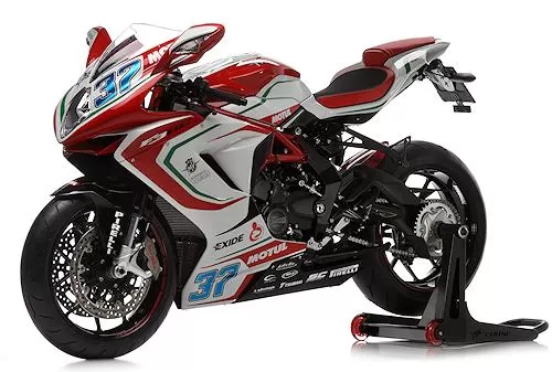Foto de perfil del F3 800 RC 2017 en color indefinido.