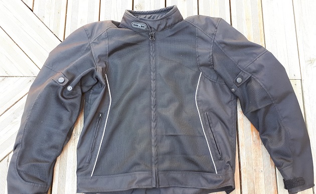 Essai V-Street Air Flow. Un blouson qui ne manque pas d'air.