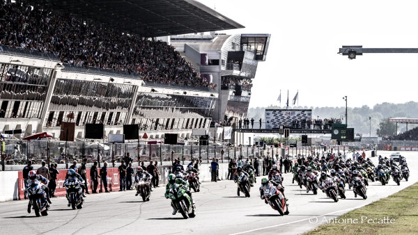 Autoroutes gratuites et pause Calmos sur la route des 24 du Mans Moto