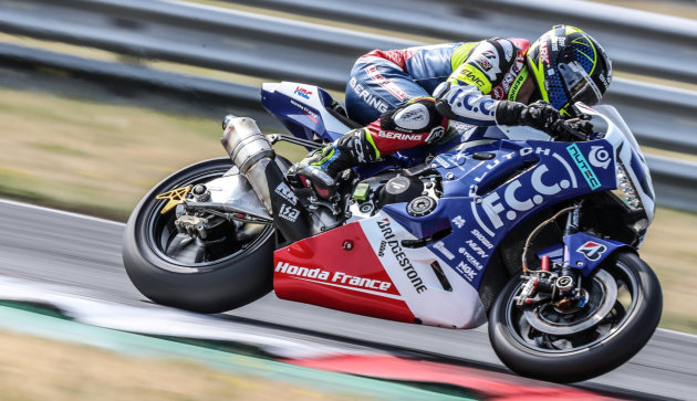 Le F.C.C. TSR Honda France remporte les 8 Hours d'Oschersleben.