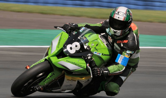 Honda racing #111 remporte les 8 hrs d'Oschersleben.