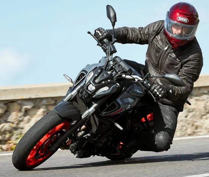 Essai du pneu Sport Touring Bridgestone T32