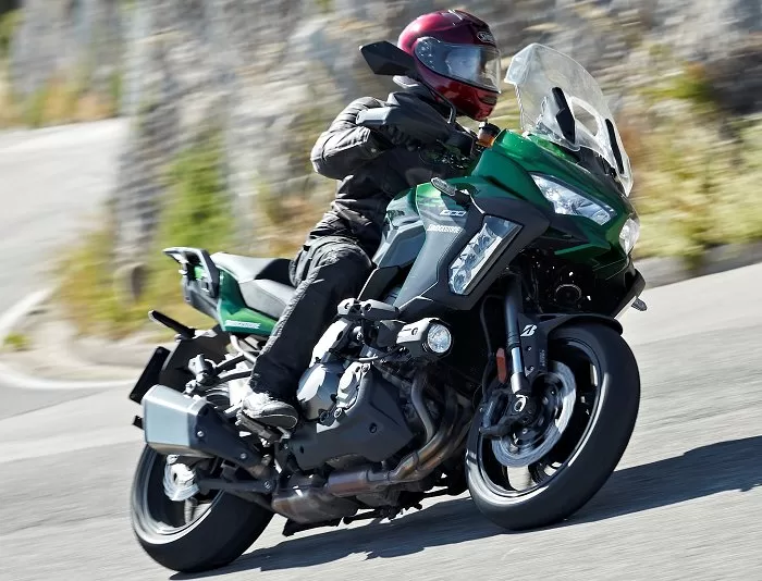 Essai du pneu Sport Touring Bridgestone T32