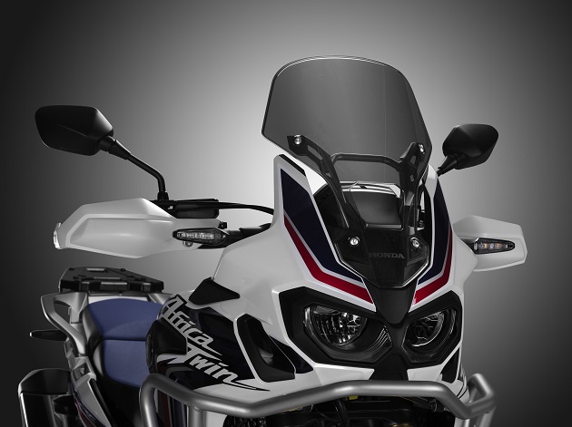Africa Twin 2016 - Les accessoires et les vêtements techniques dédiés.