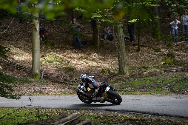 Dark Dog Moto Tour / Etape 1 - Bouan devant.
