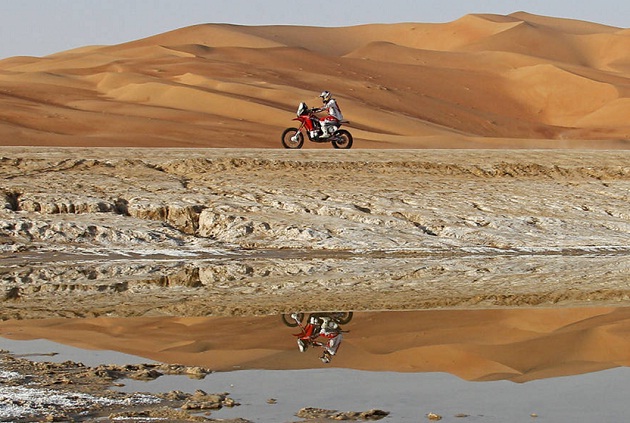 Gonçalves remporte l'Abu Dhabi Desert Challenge.