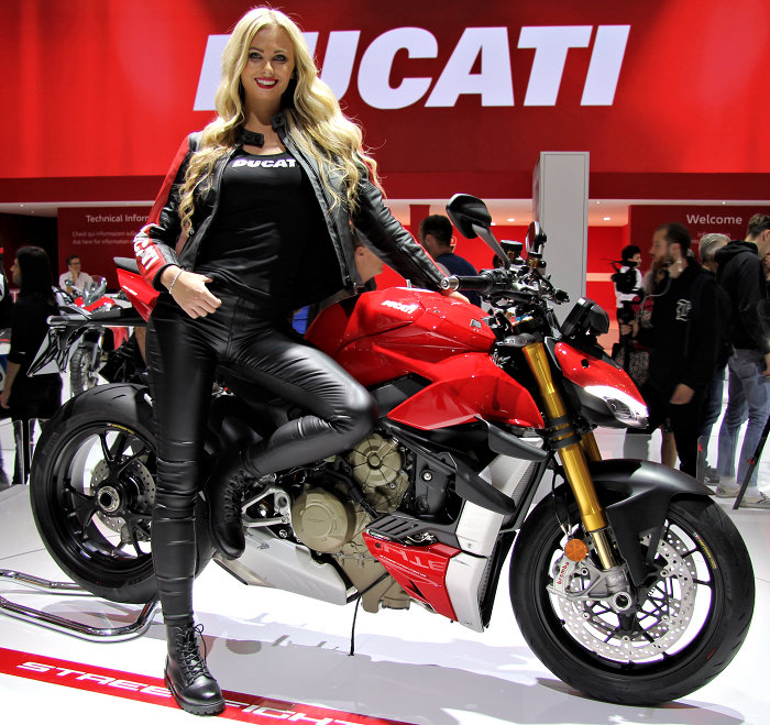 Le Ducati Streetfighter V4 élu 'Plus belle moto' du Salon de Milan 2019.