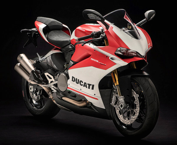 La Ducati 959 Panigale Corse est arrivée.