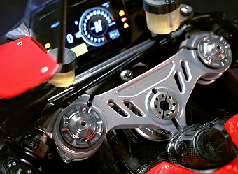 Ducati 1000 Superleggera V4