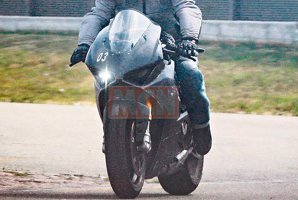 Ducati prépare activement sa future Panigale V4.