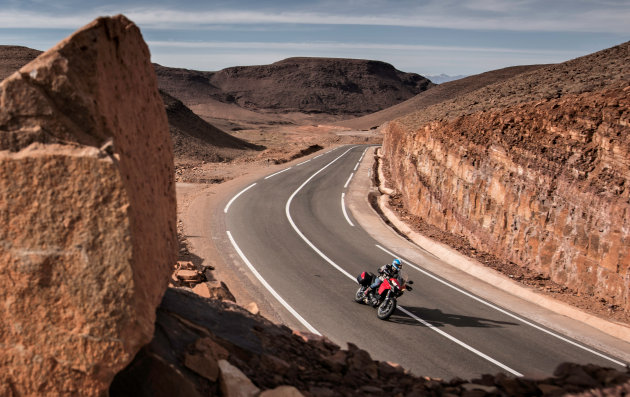 Le Bridgestone T31, pneu sport-touring, à l\'essai.