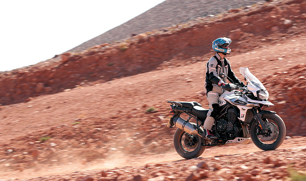 Essai du pneu trail Bridgestone A41.