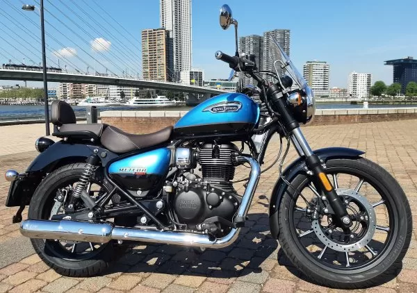 Essai de la Royal-Enfield 350 Meteor